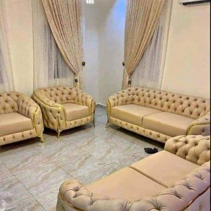 U- shaped Executive Chairs